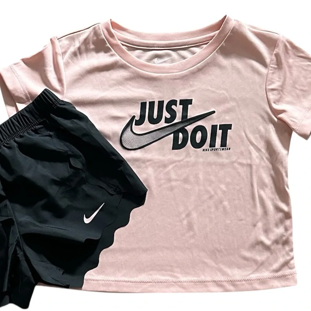 Nike Girls Dri-FIT 2 Piece Outfit Size 4T New With Tags Top Shorts Peach Gray